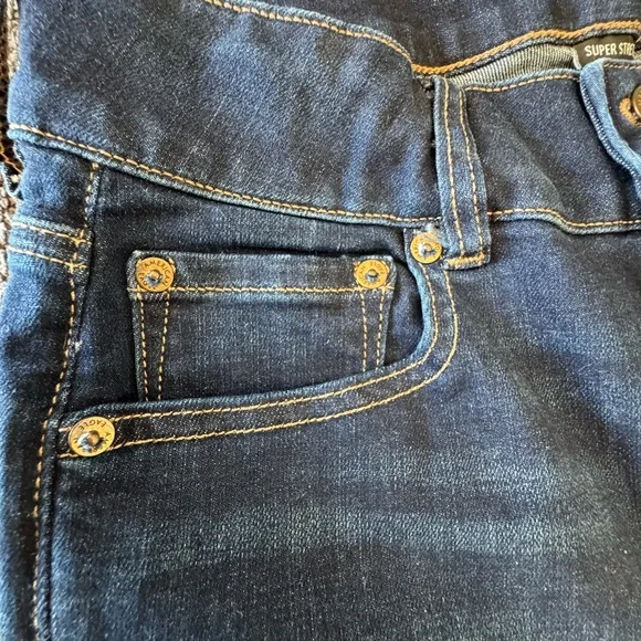 American Eagle Super Stretch Jeans - Picture 4 of 5
